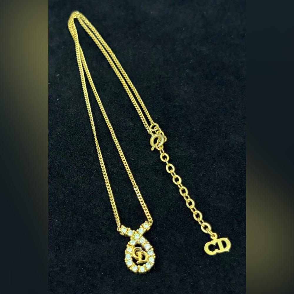Vintage DIOR Necklace CD Logo Gold-Tone W/Rhinestones. Newly cleaned & Sanitized - Picture 7 of 12